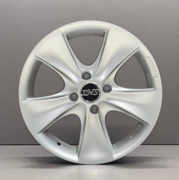 15" PCD-100 4 Nut