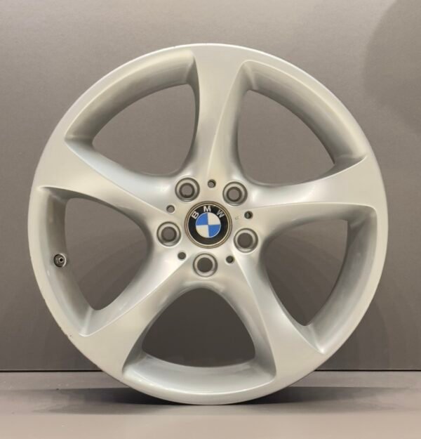 19_ PCD-120 BMW